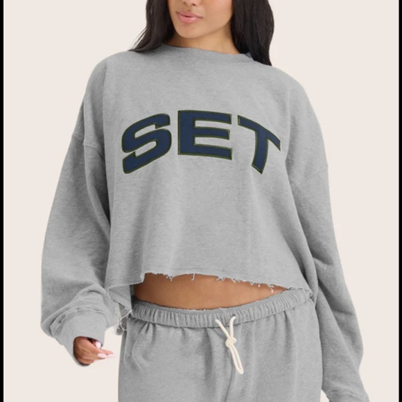 SET ACTIVE - limited edition sweatshirt & joggers - Picture 3 of 6